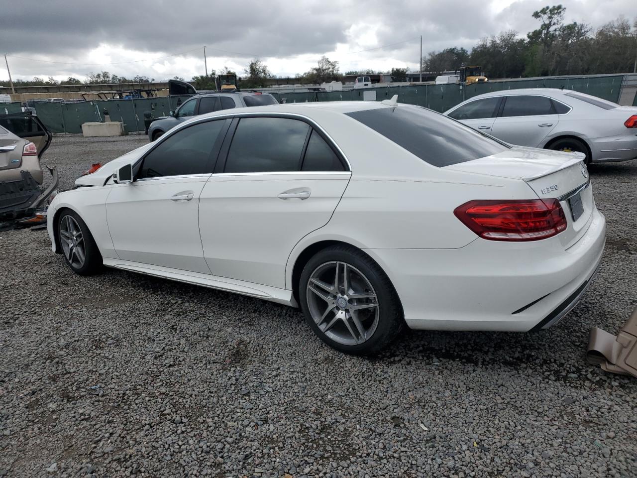 2014 Mercedes-Benz E-klasse - Image 2