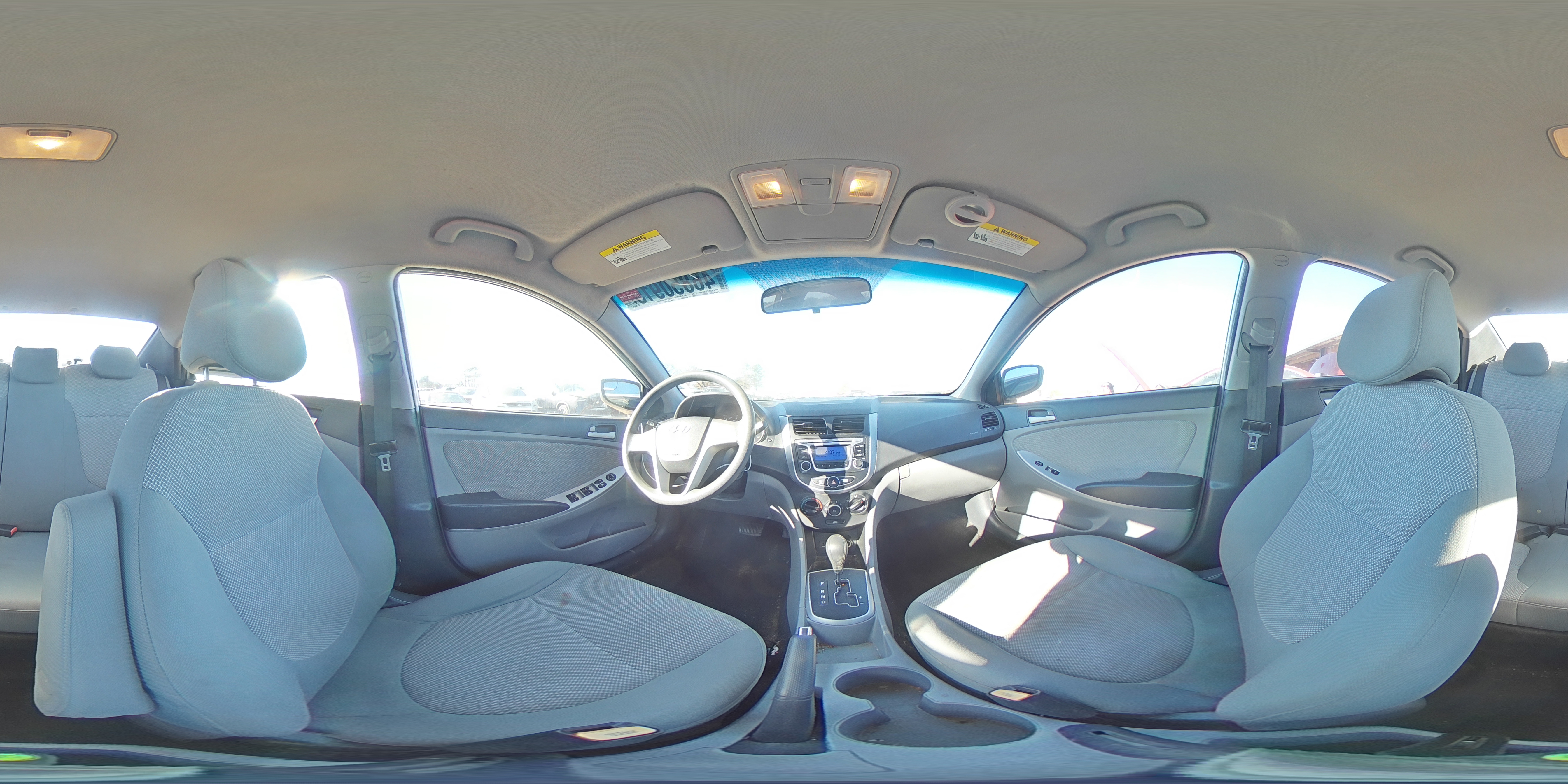 2014 Hyundai Accent - Image 13
