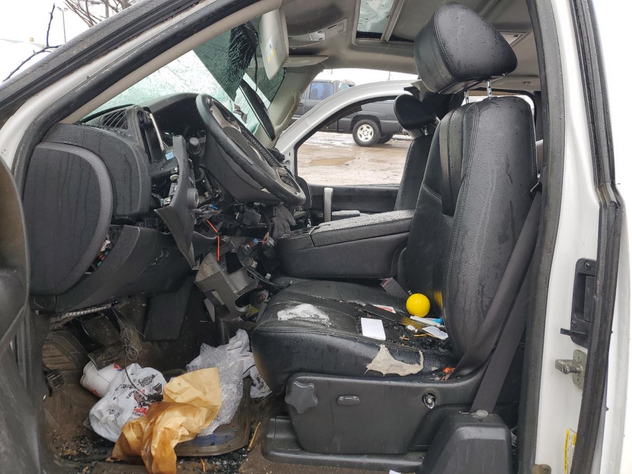 2009 Chevrolet Silverado - Image 7