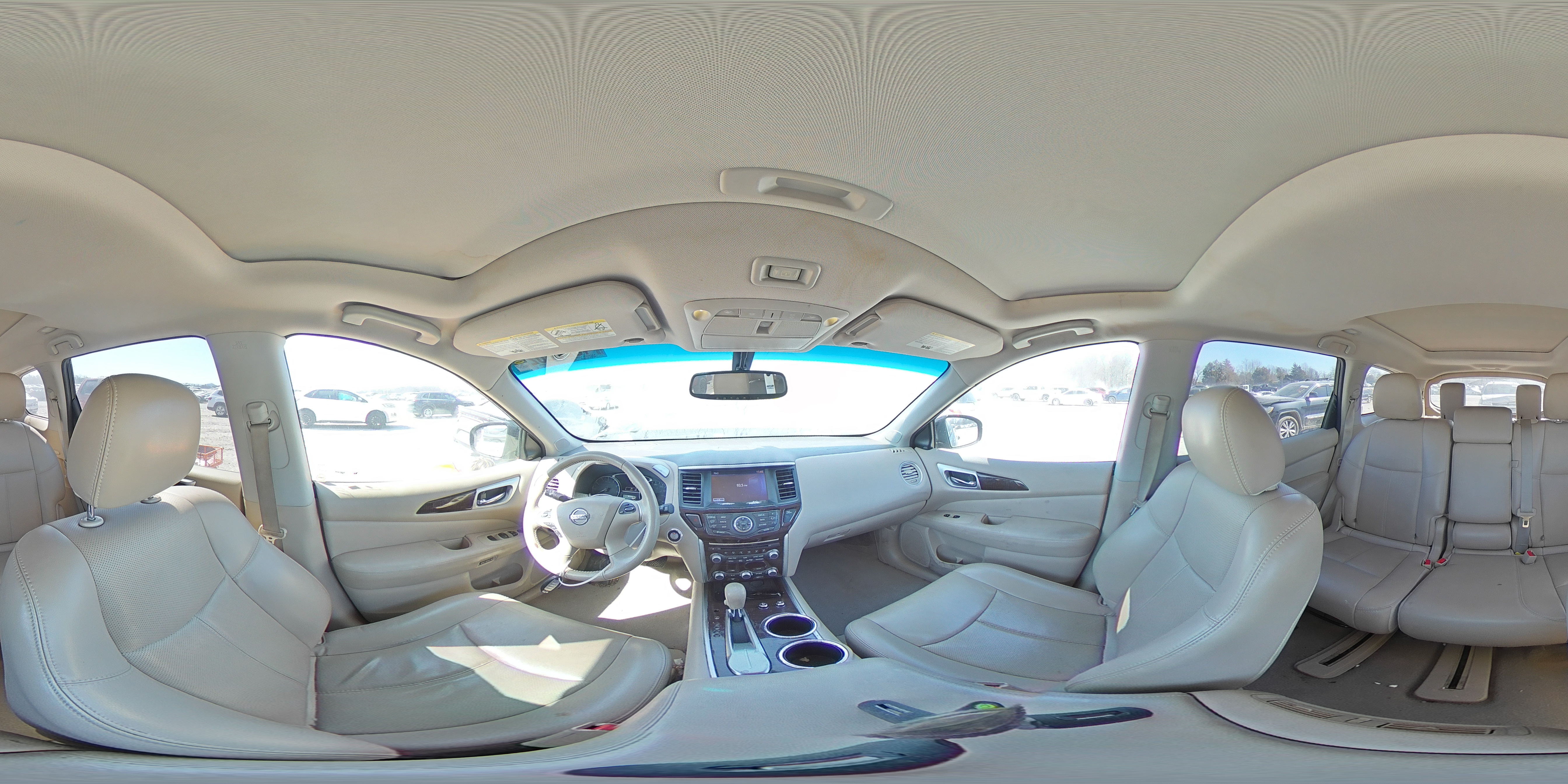 2015 Nissan Pathfinder - Image 14