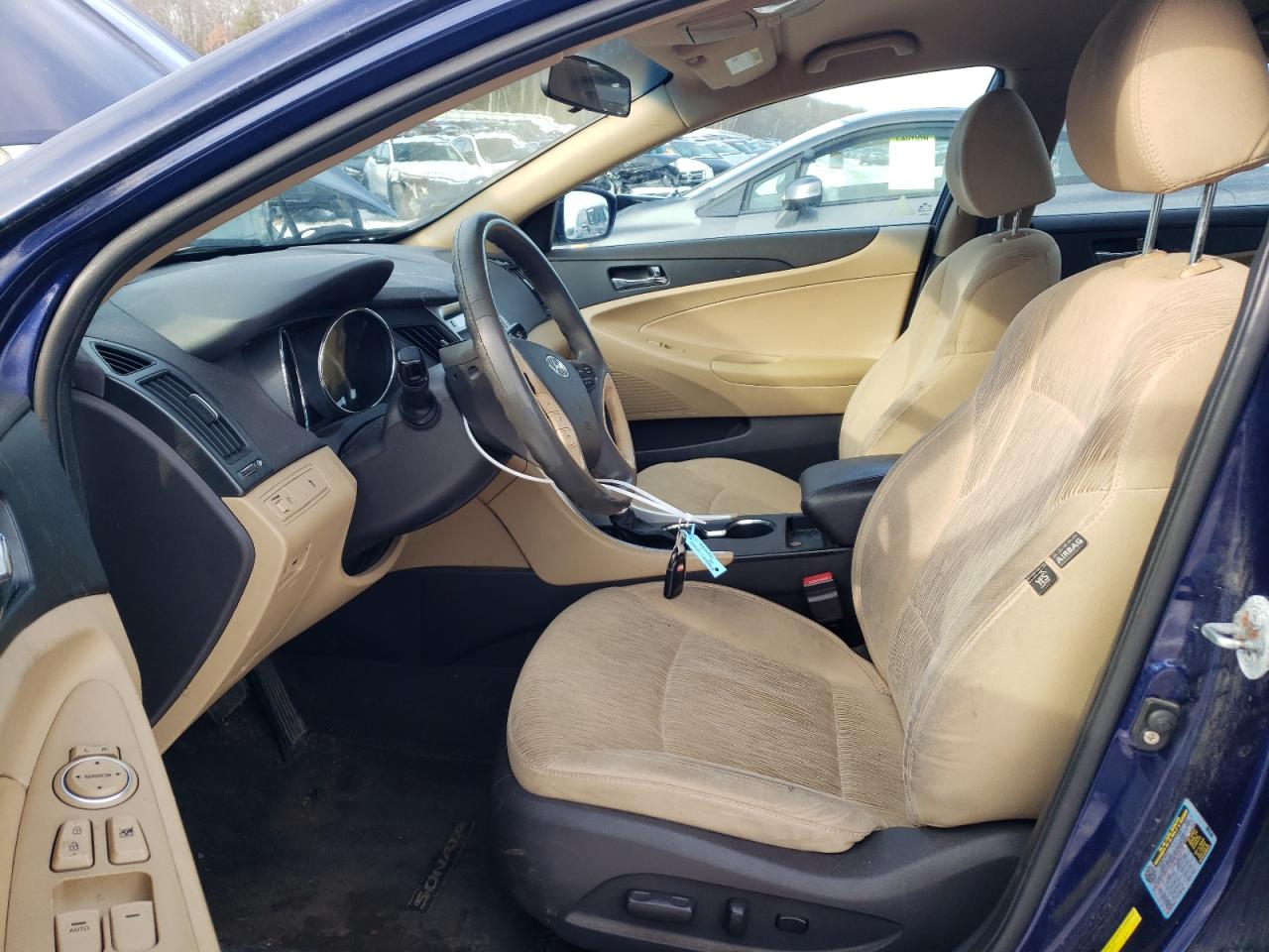 2011 Hyundai Sonata - Image 7