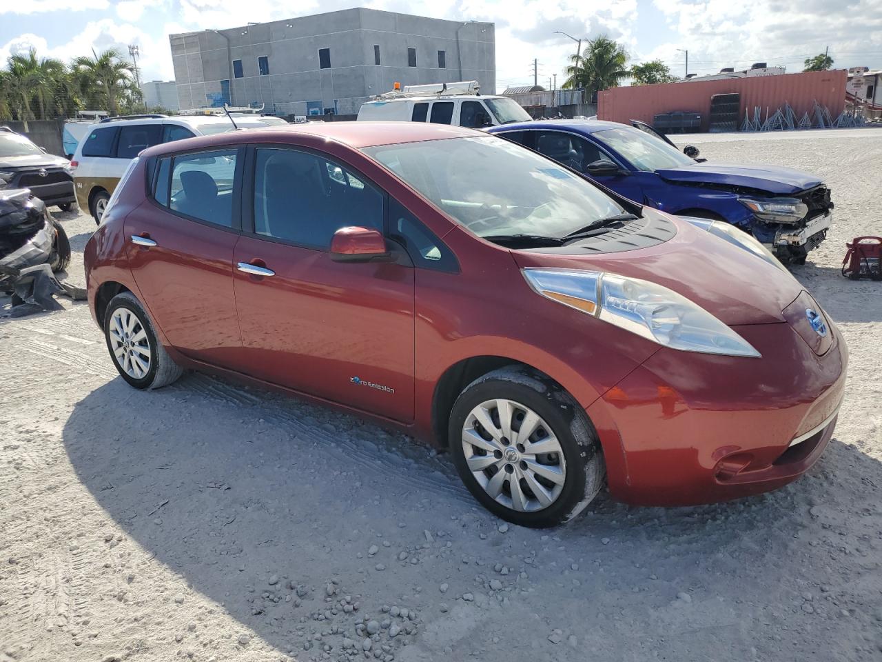 2015 Nissan Leaf - Image 4