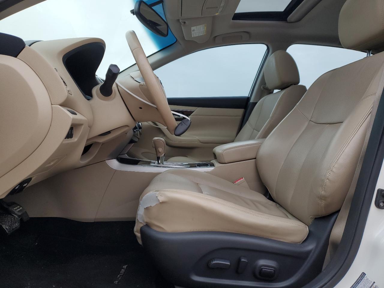 2015 Nissan Altima - Image 7