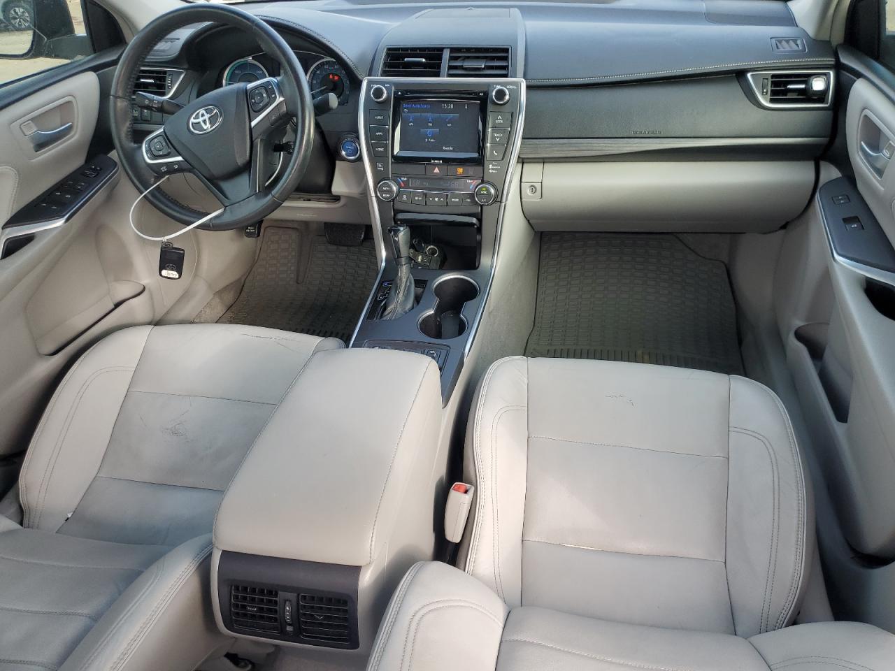 2017 Toyota Camry - Image 8