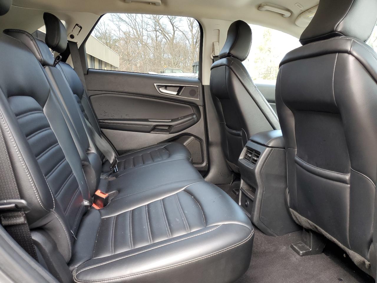 2023 Ford Edge - Image 10