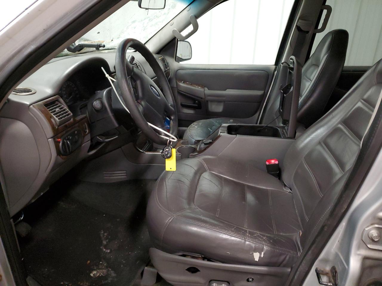 2002 Ford Explorer - Image 7