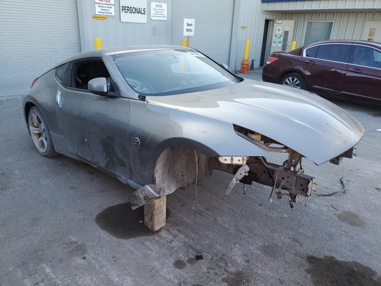 2010 Nissan 370Z - Image 4