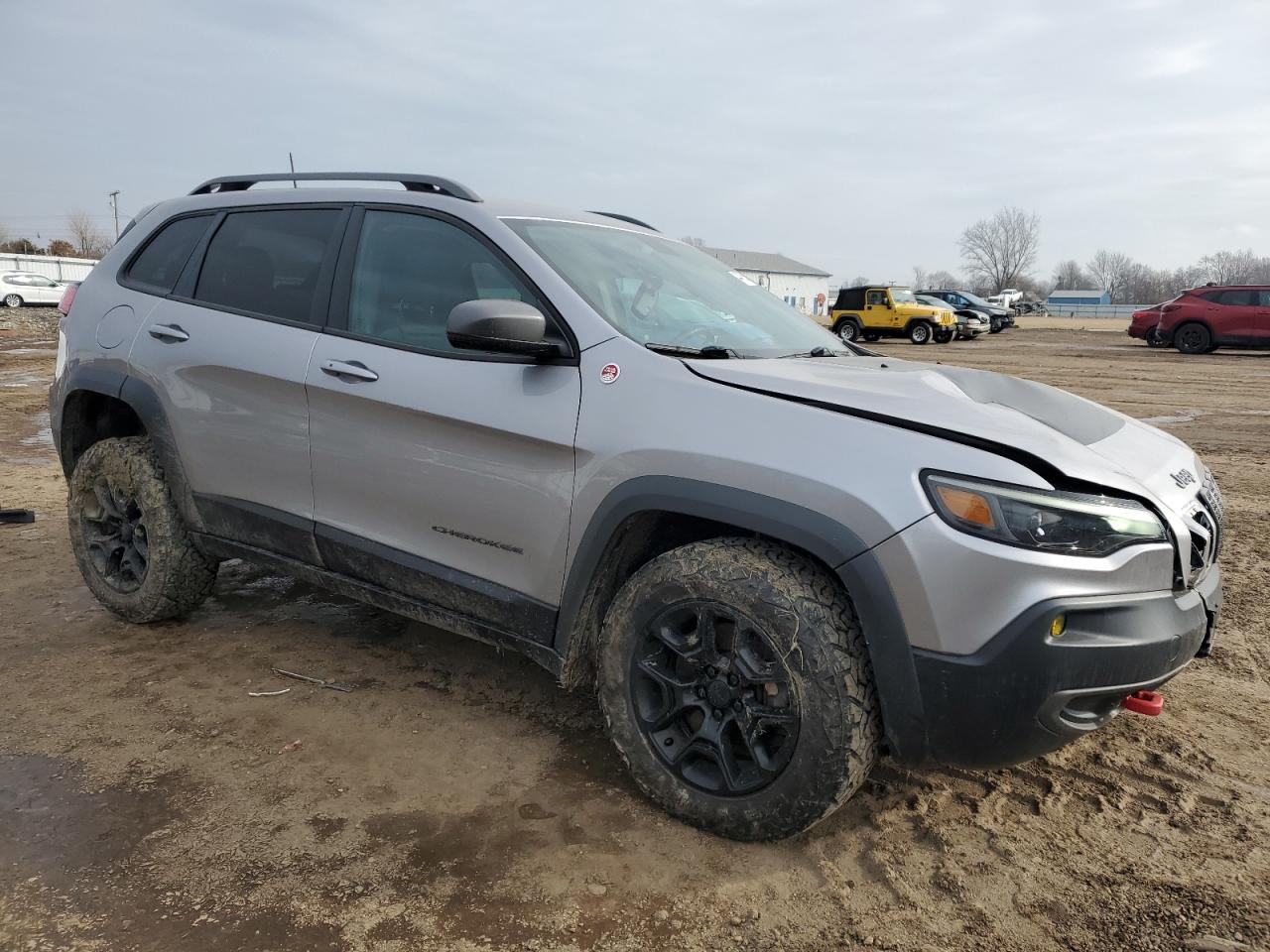 2019 Jeep Cherokee - Image 4