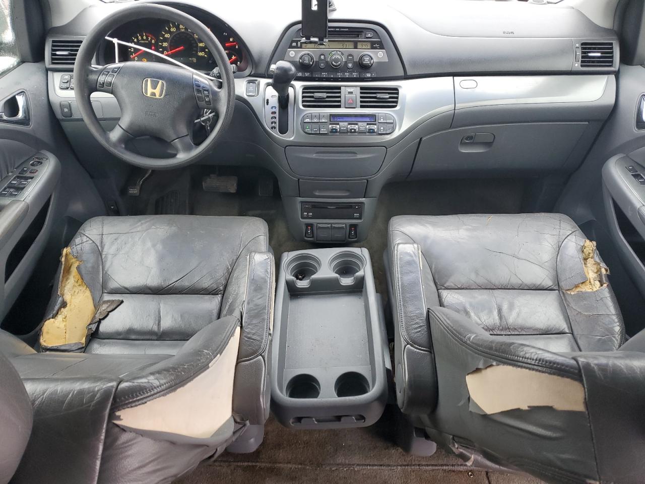 2005 Honda Odyssey - Image 8