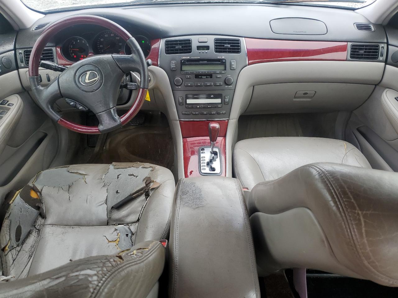 2003 Lexus ES - Image 8