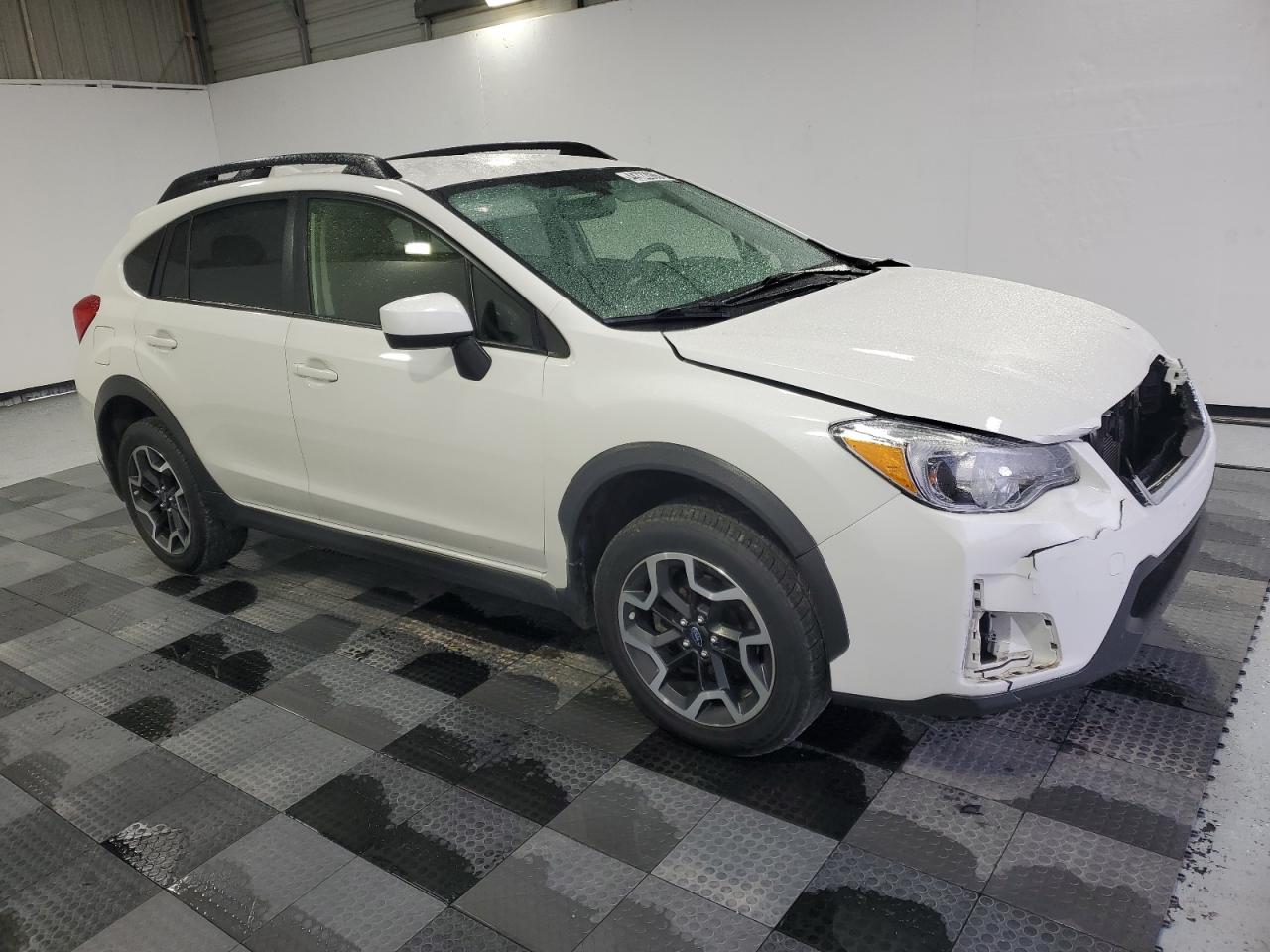 2017 Subaru XV - Image 4