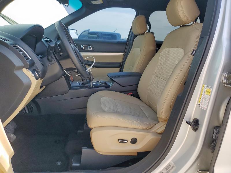  FORD EXPLORER 2016 Srebrny