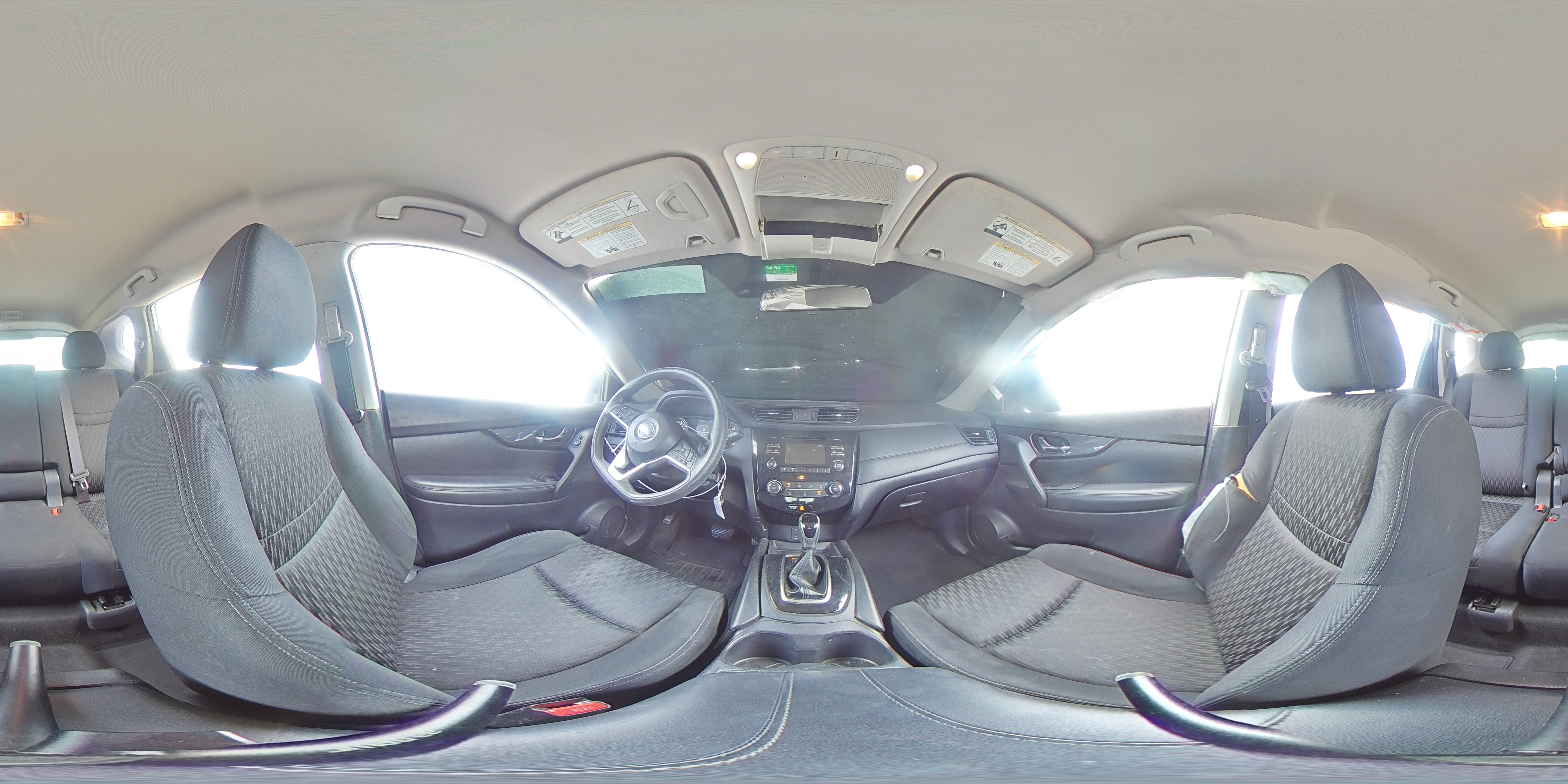 2017 Nissan Rogue - Image 13