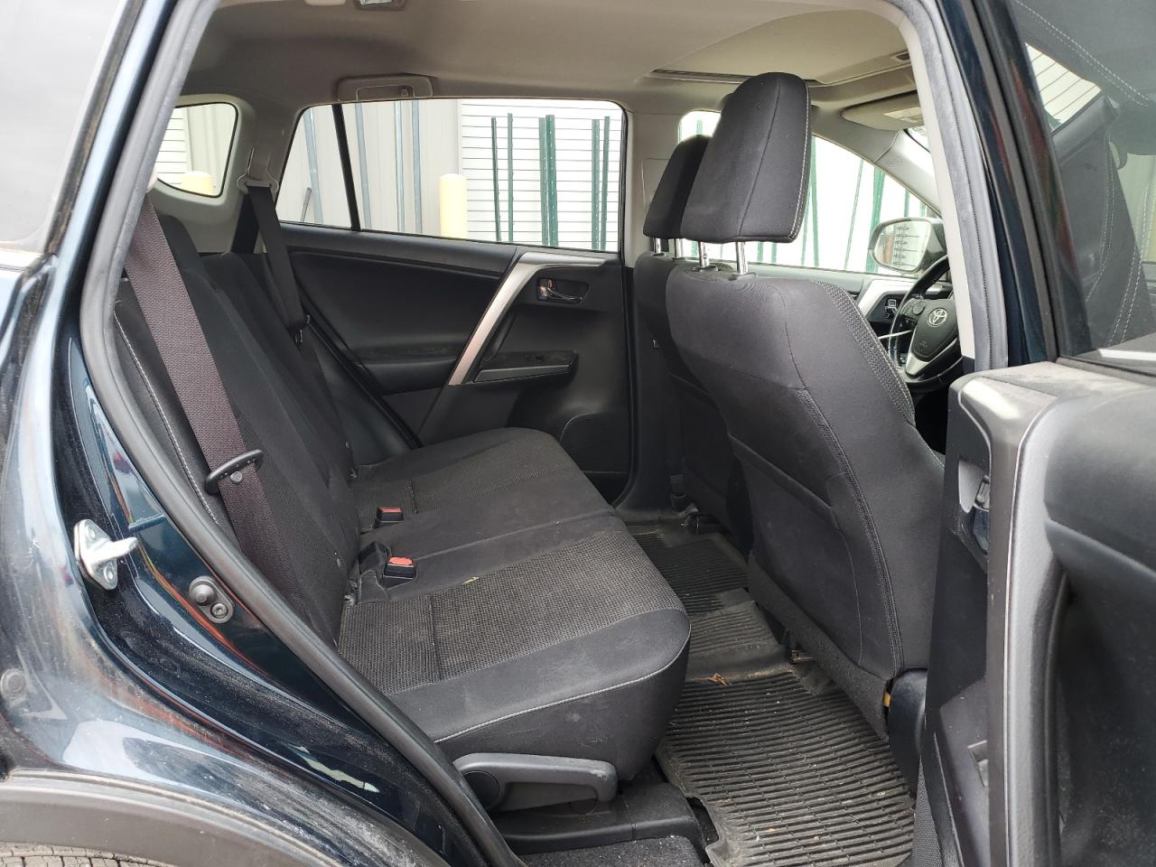 2018 Toyota RAV 4 - Image 11