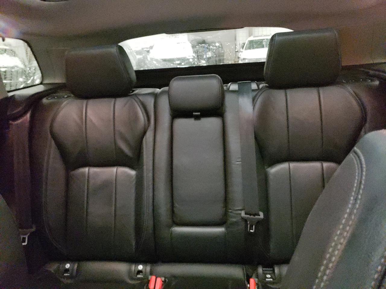 2018 Land Rover Range Rover - Image 10