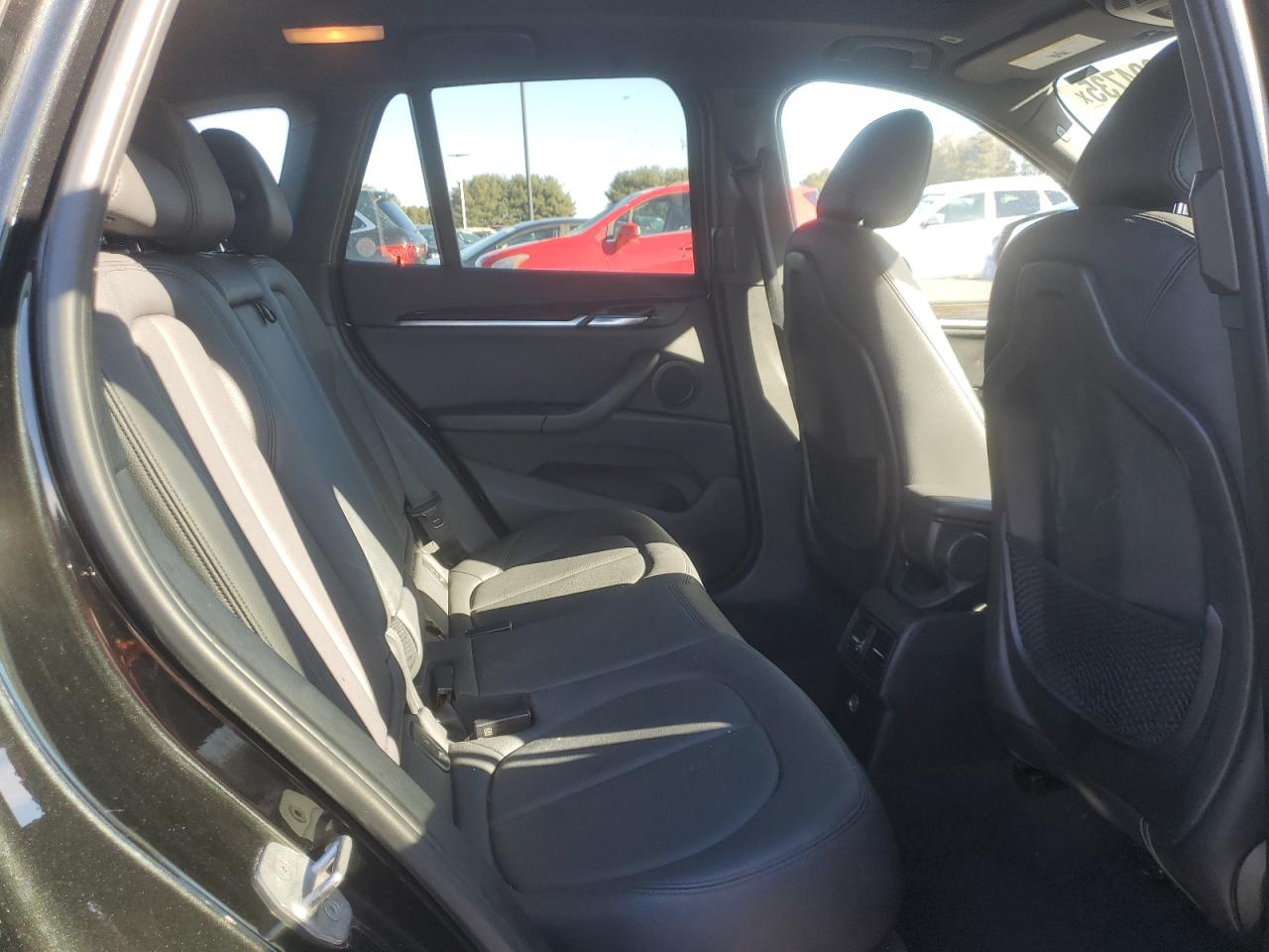 2016 BMW X1 - Image 11