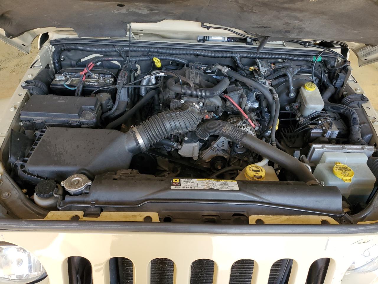 2011 Jeep Wrangler - Image 12