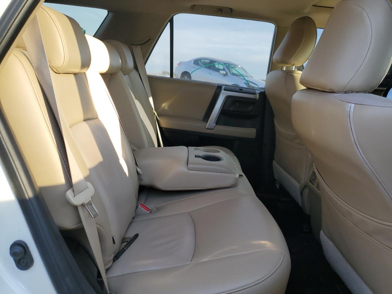 2010 Toyota 4Runner - Image 11