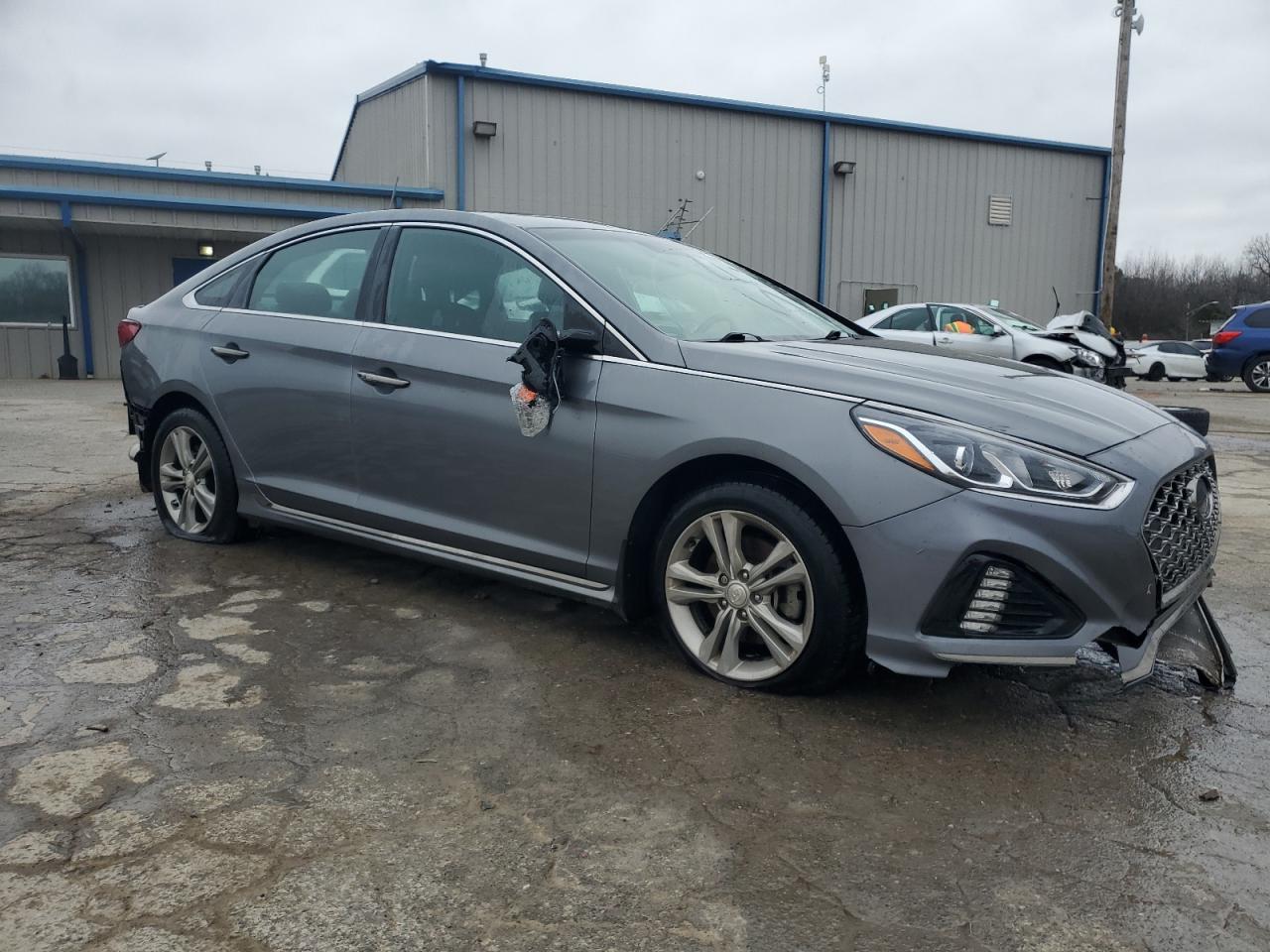 2018 Hyundai Sonata - Image 4