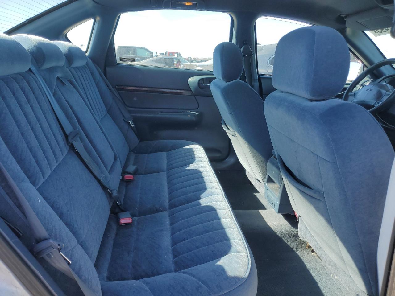 2000 Chevrolet Impala - Image 10