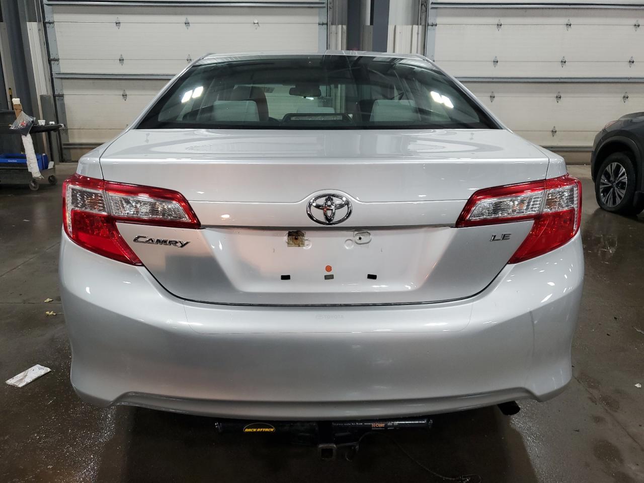 2012 Toyota Camry - Image 6