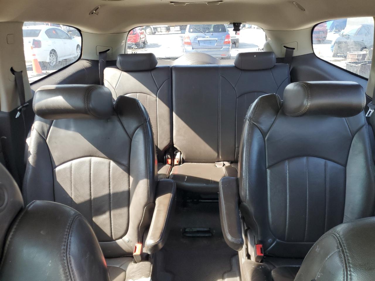 2014 Buick Enclave - Image 10