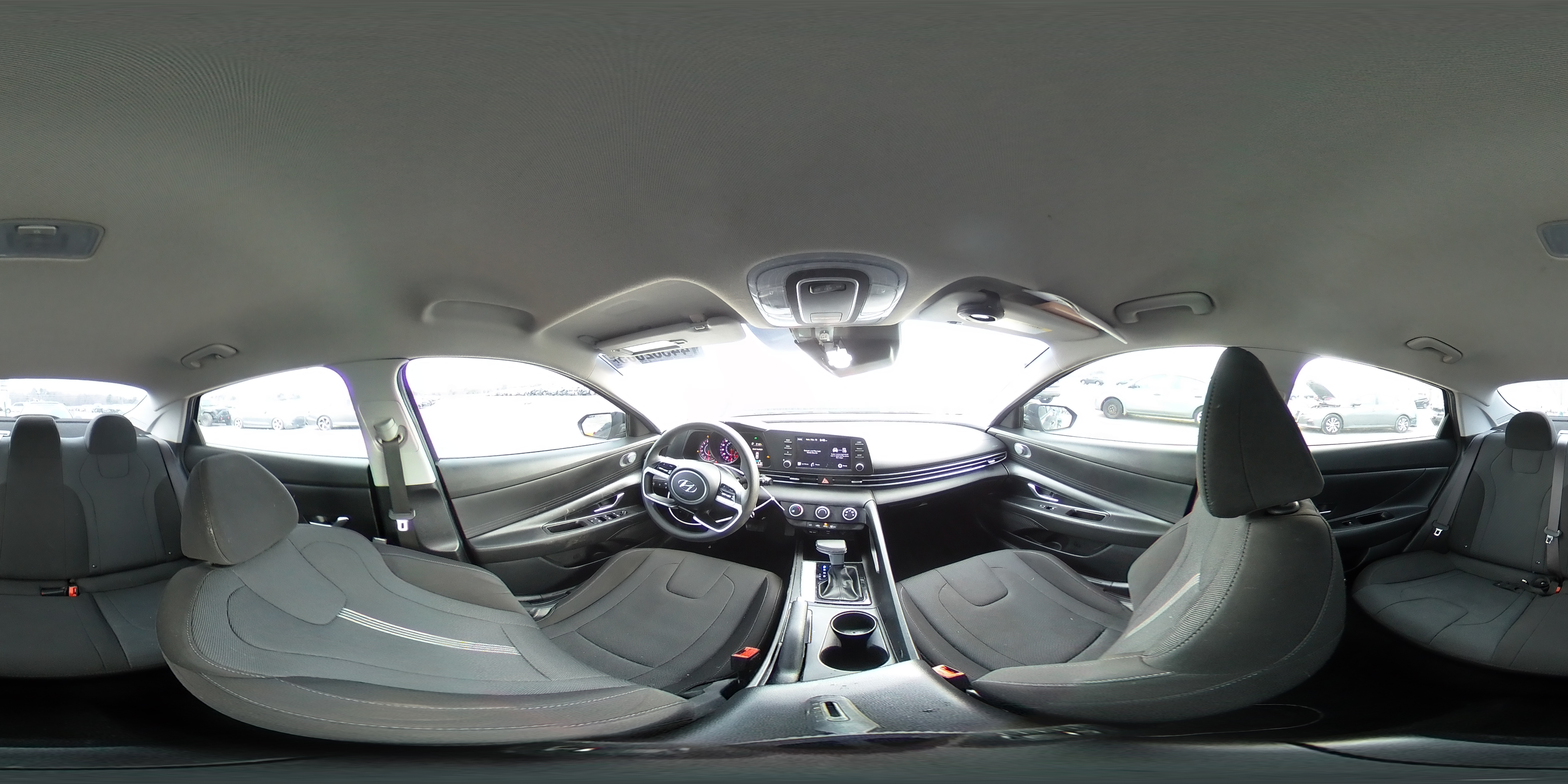 2021 Hyundai Elantra - Image 12