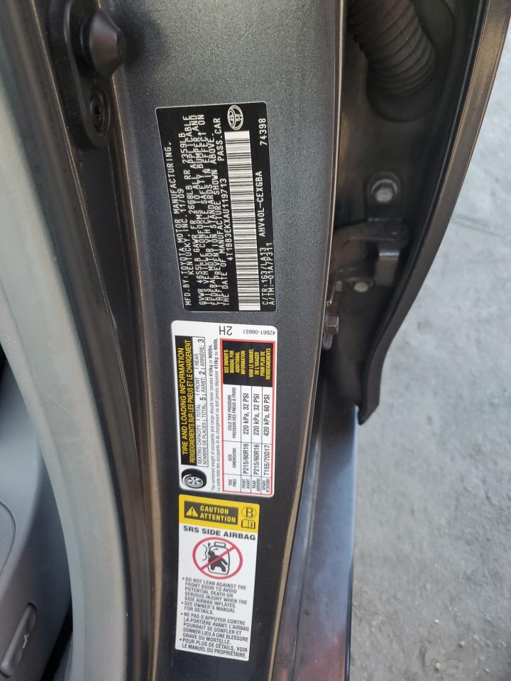 2010 Toyota Camry - Image 13