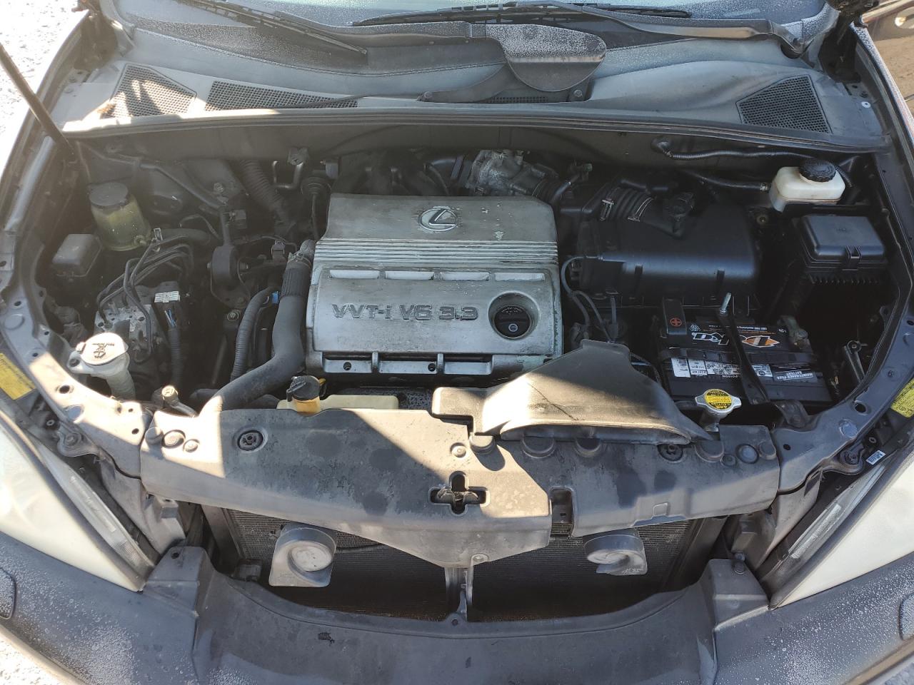 2004 Lexus RX - Image 12