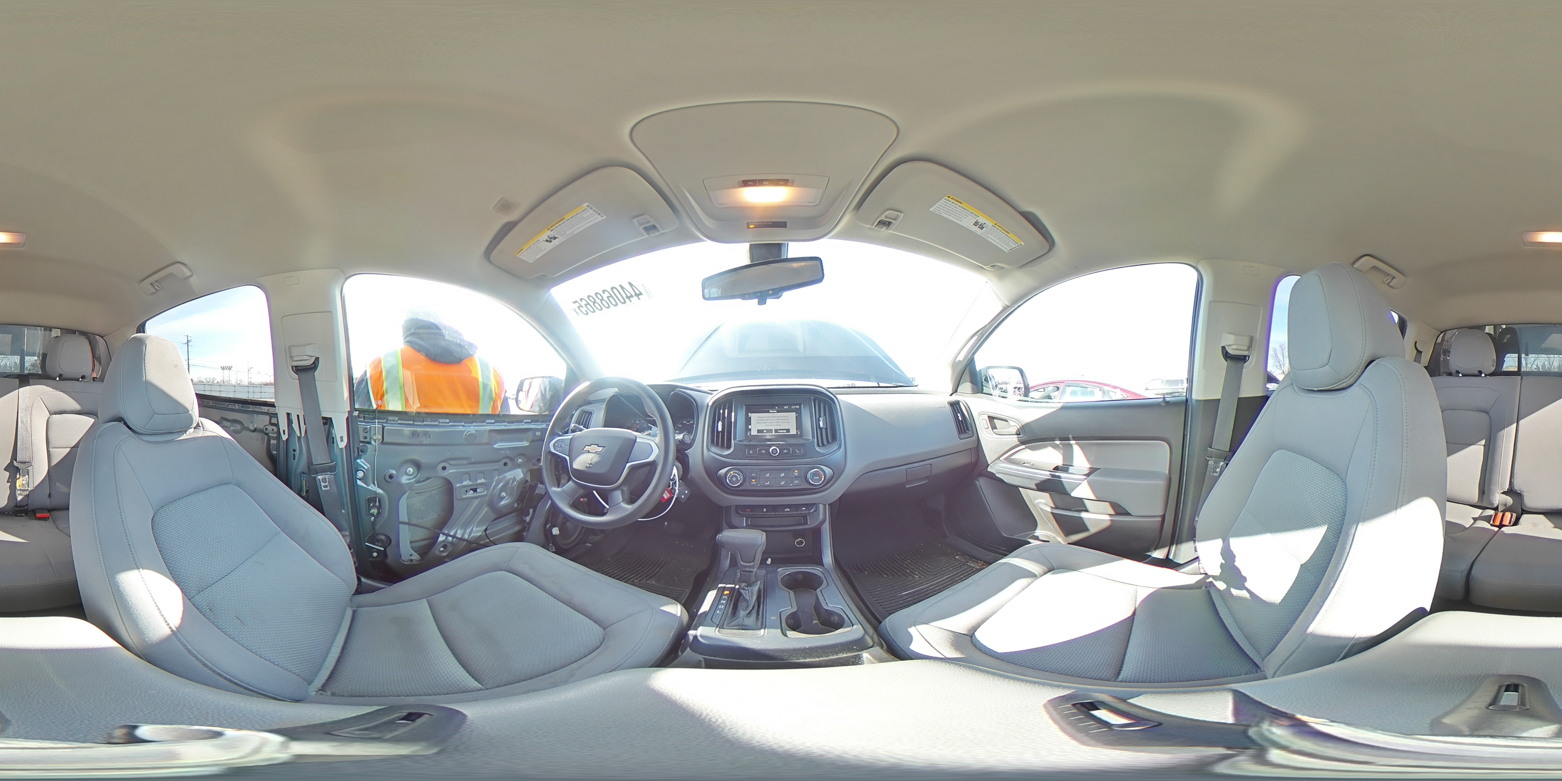 2017 Chevrolet Colorado - Image 13