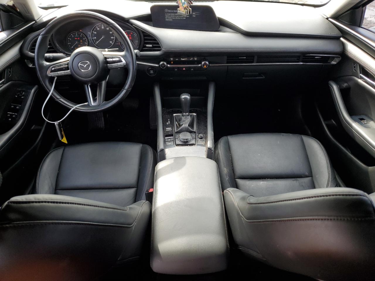 2019 Mazda 3 - Image 8