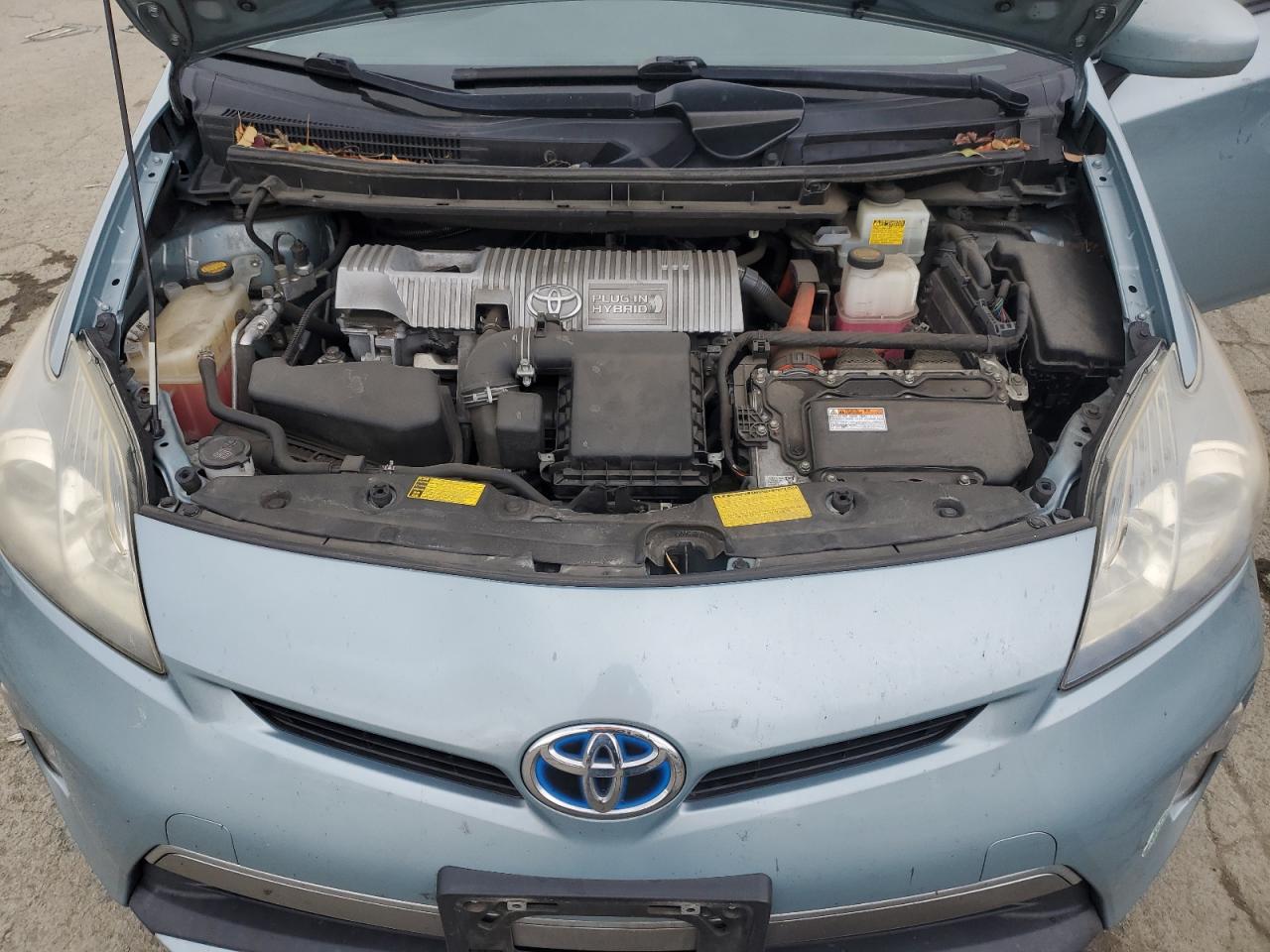 2014 Toyota Prius - Image 11