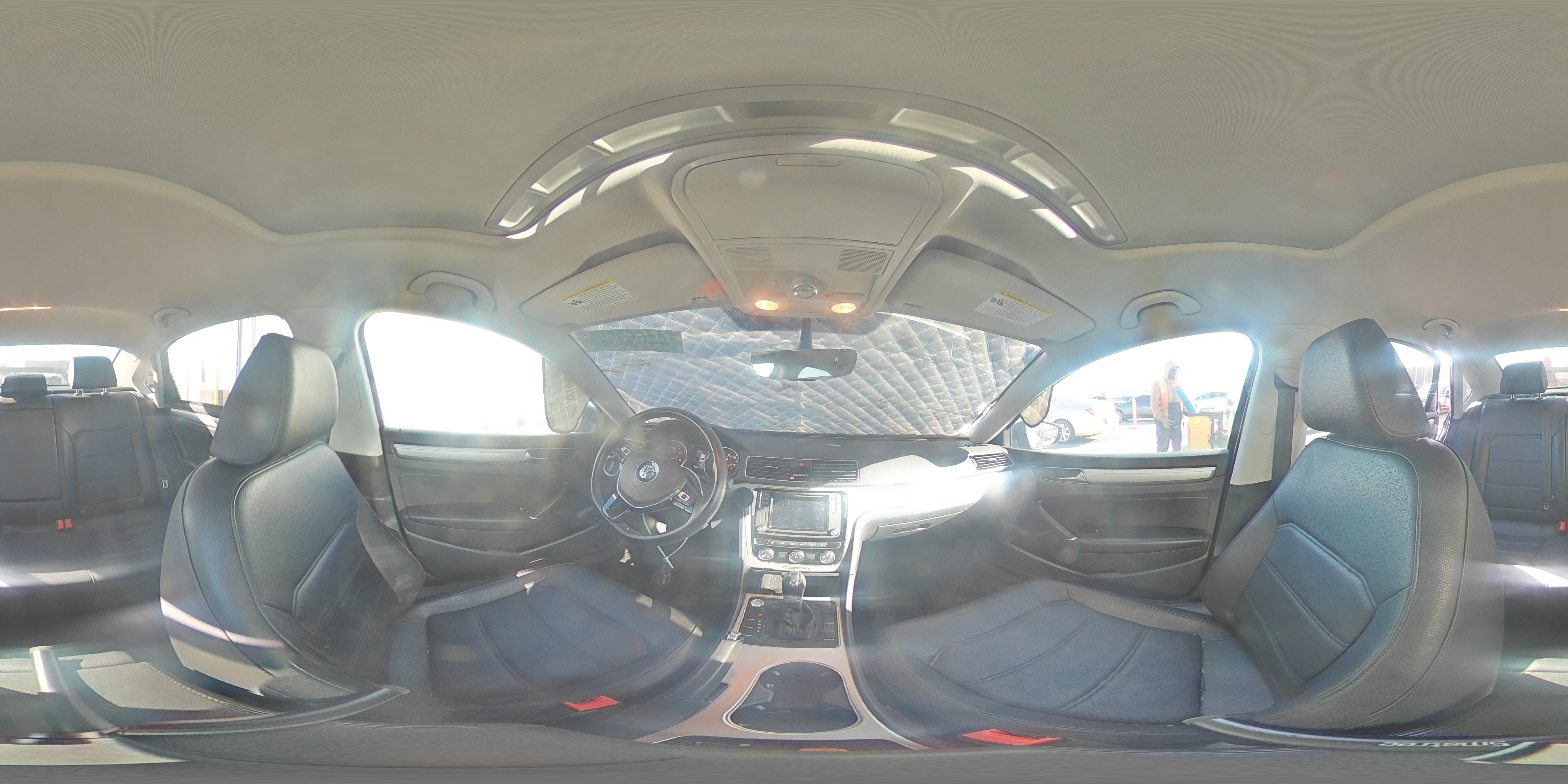 2019 Volkswagen Passat - Image 13