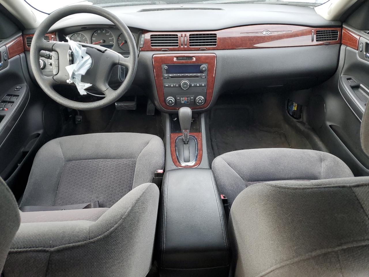 2009 Chevrolet Impala - Image 8
