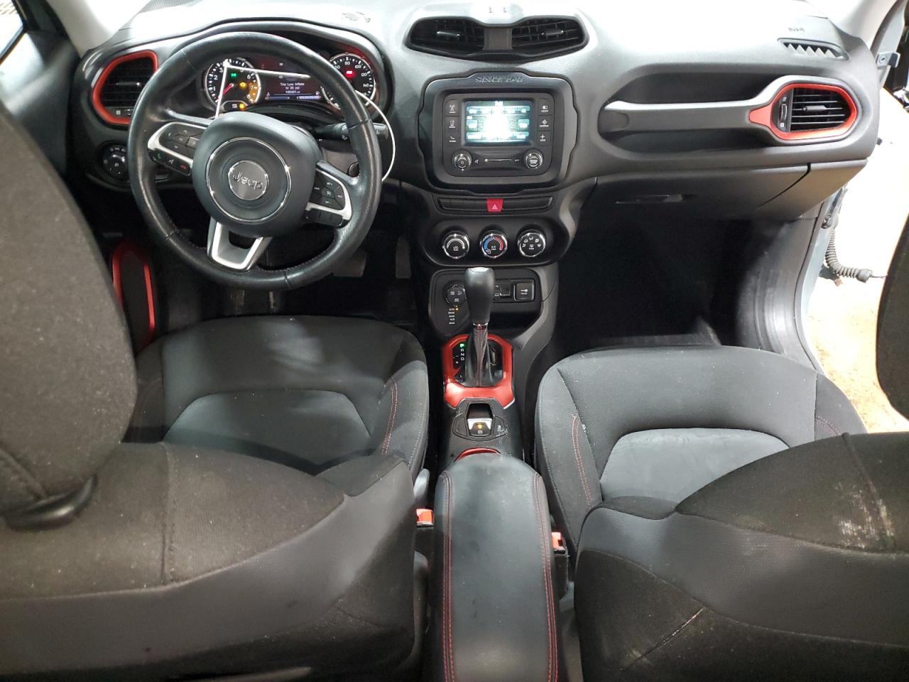 2015 Jeep Renegade - Image 8