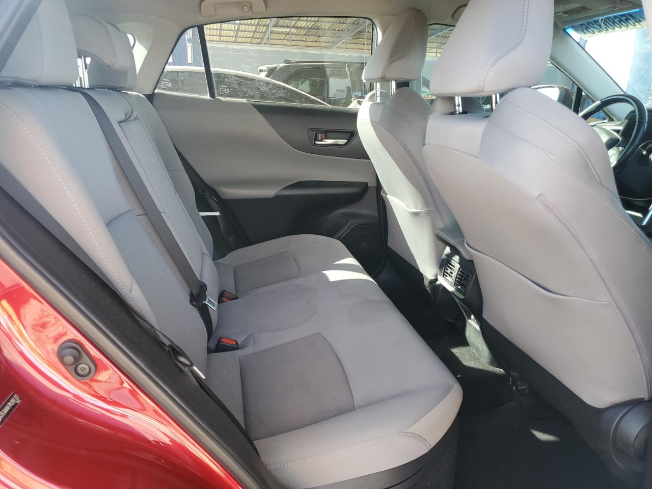 2021 Toyota Venza - Image 11