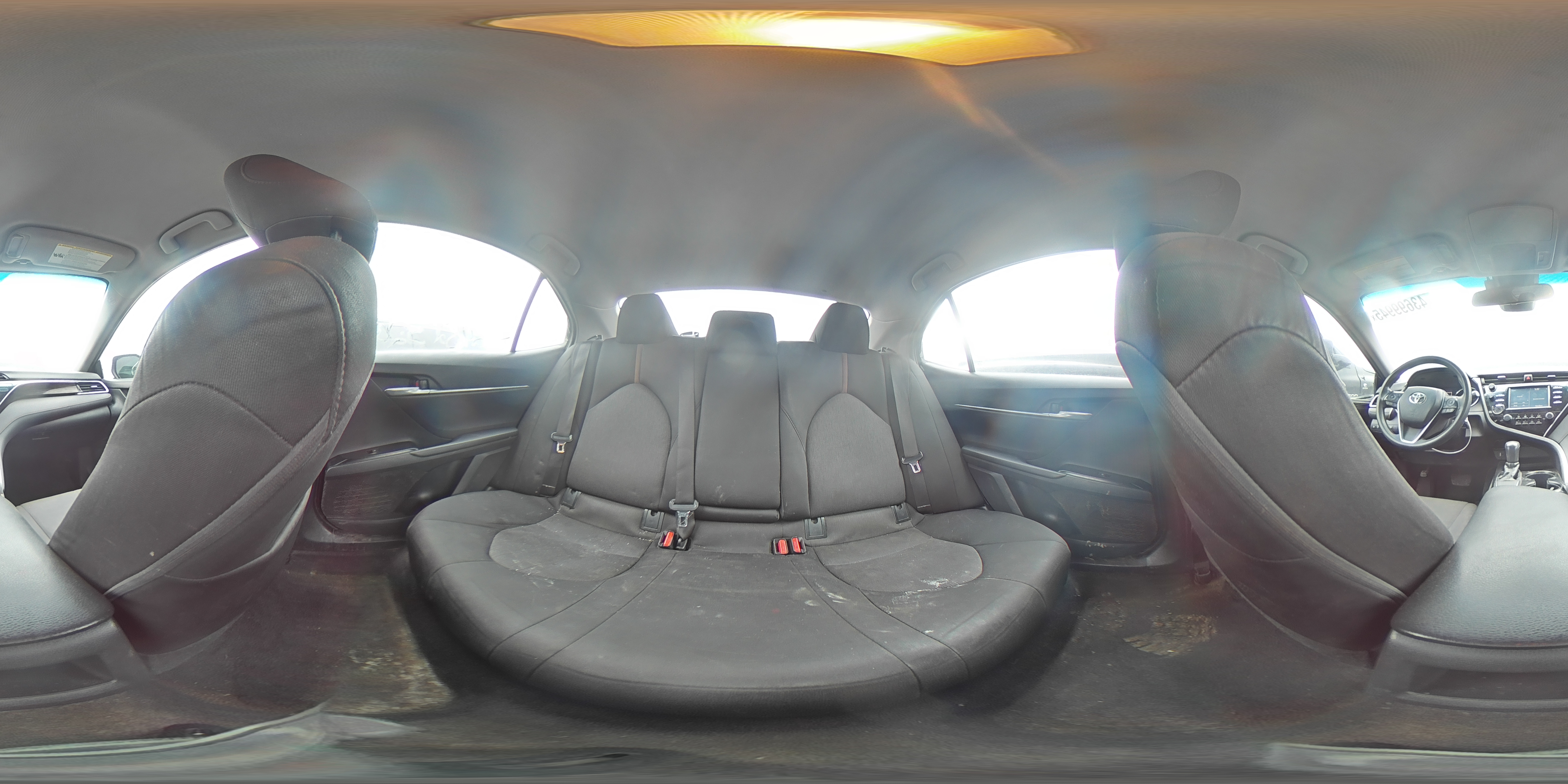 2018 Toyota Camry - Image 15