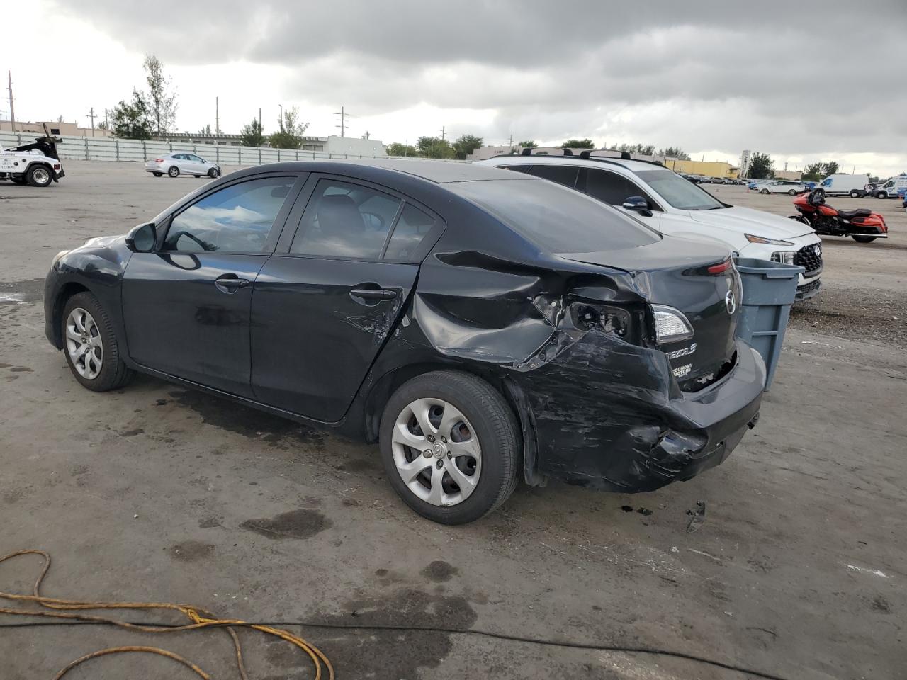 2013 Mazda 3 - Image 2