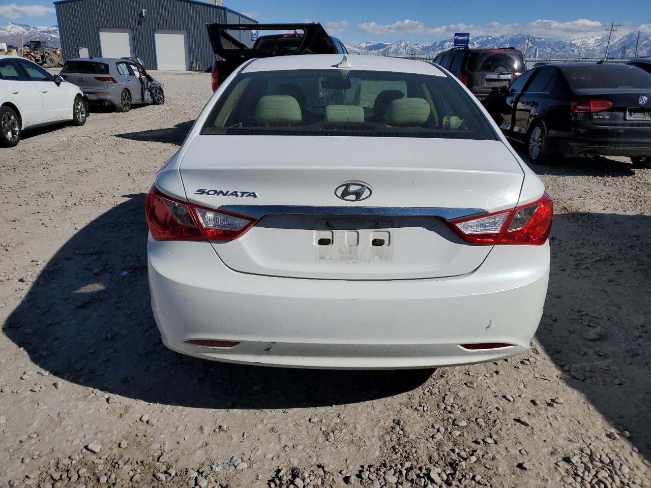 2011 Hyundai Sonata - Image 6