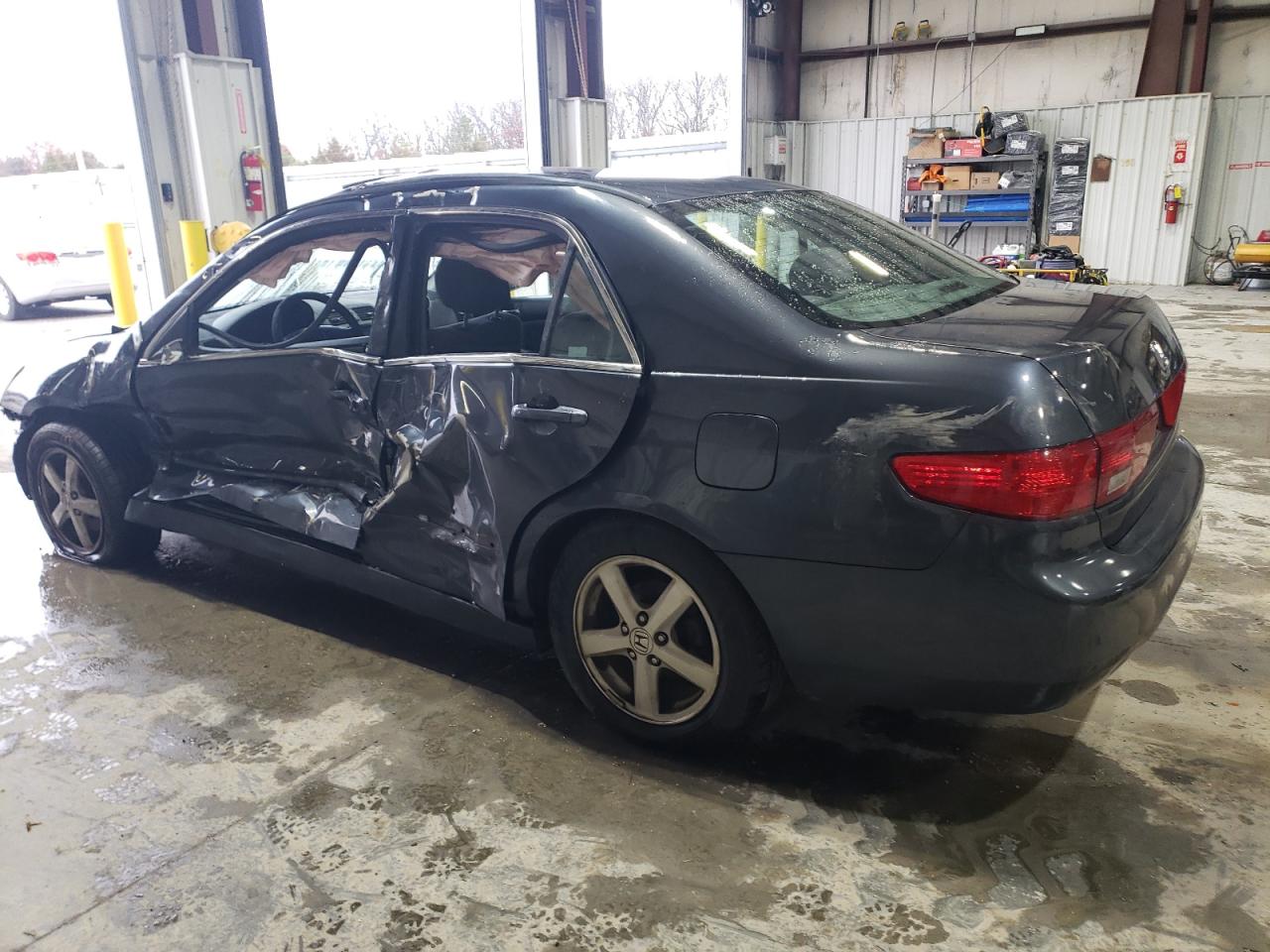 2005 Honda Accord - Image 2