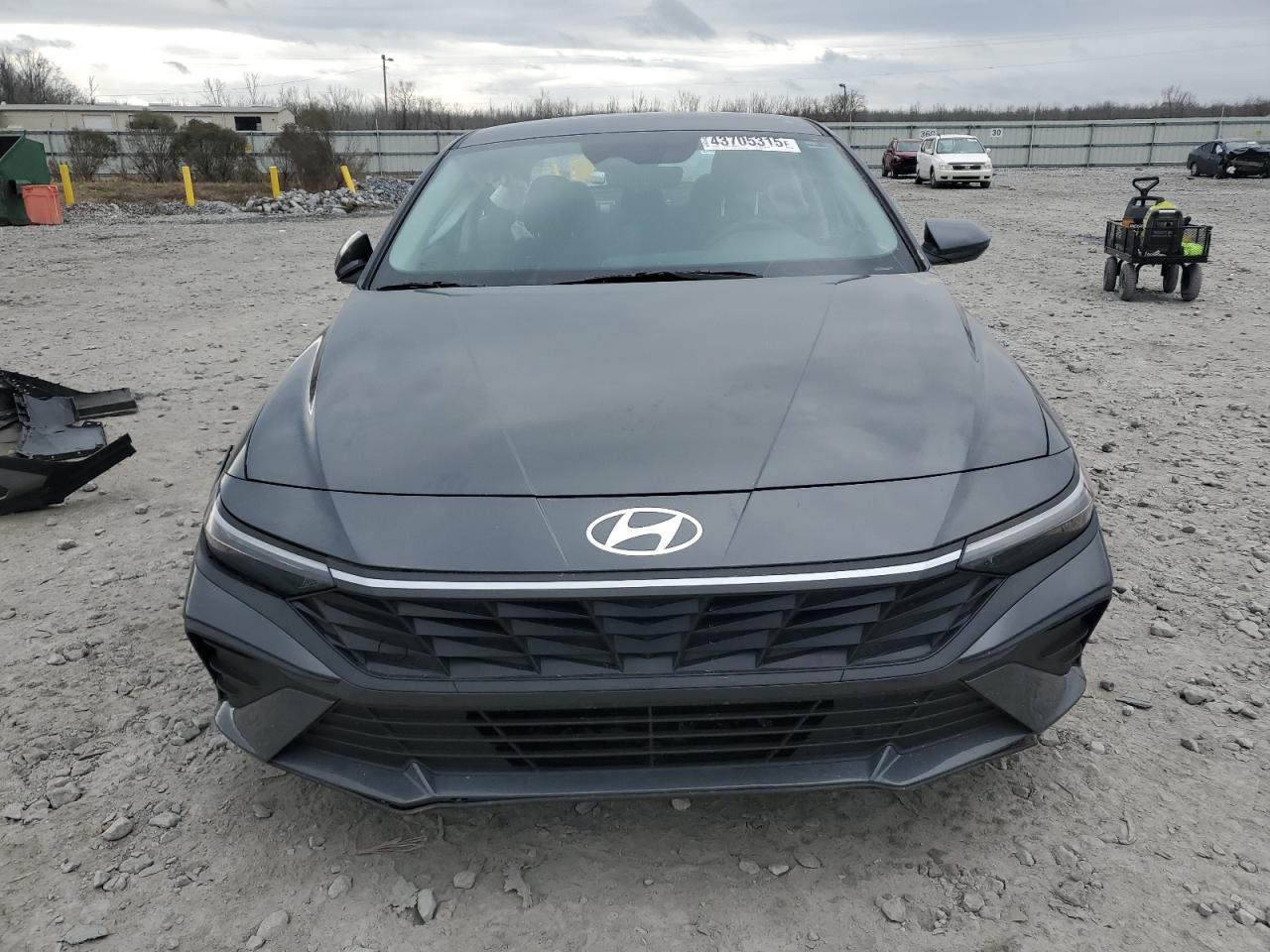 2024 Hyundai Elantra - Image 5