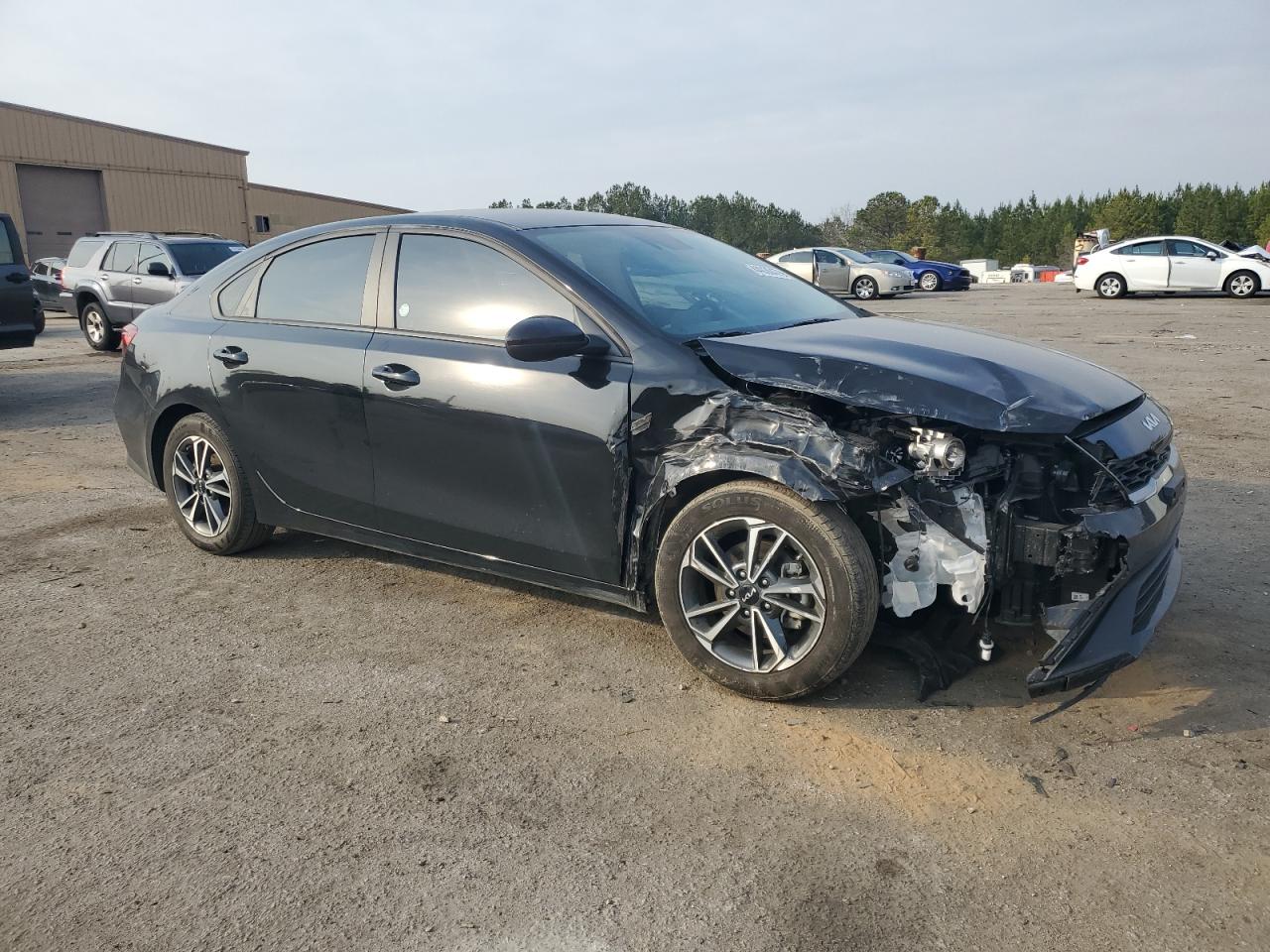 2023 Kia Forte - Image 4