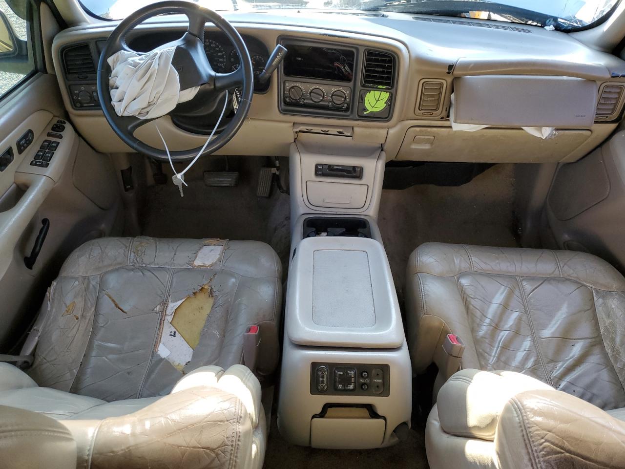 2002 Chevrolet Tahoe - Image 8