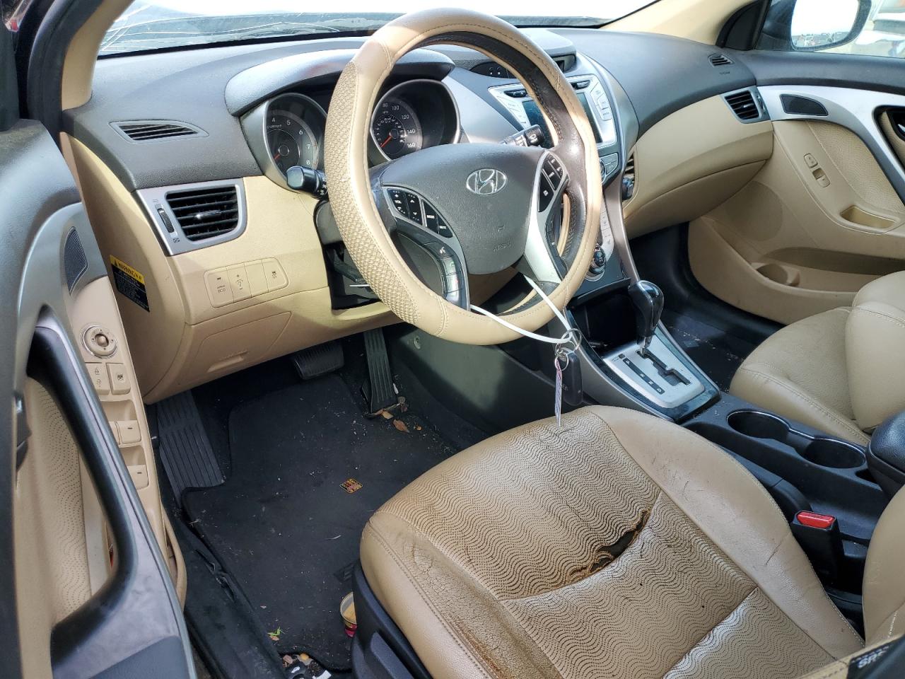 2012 Hyundai Elantra - Image 8