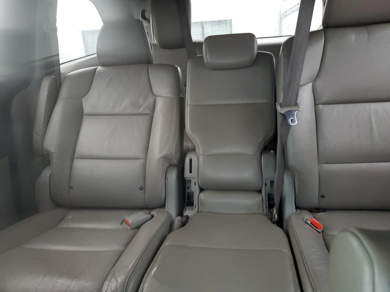 2012 Honda Odyssey - Image 10