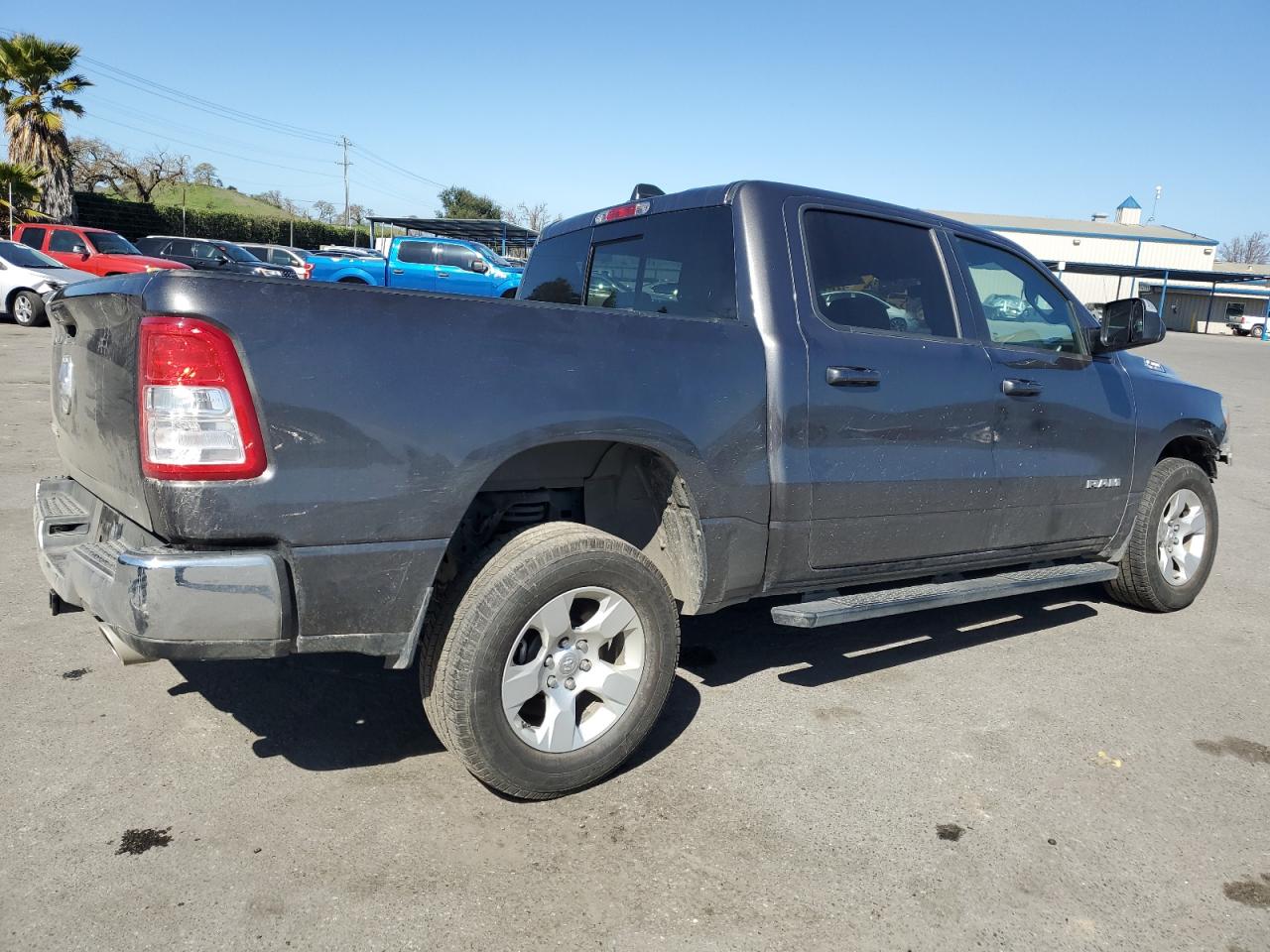 2021 RAM 1500 - Image 3