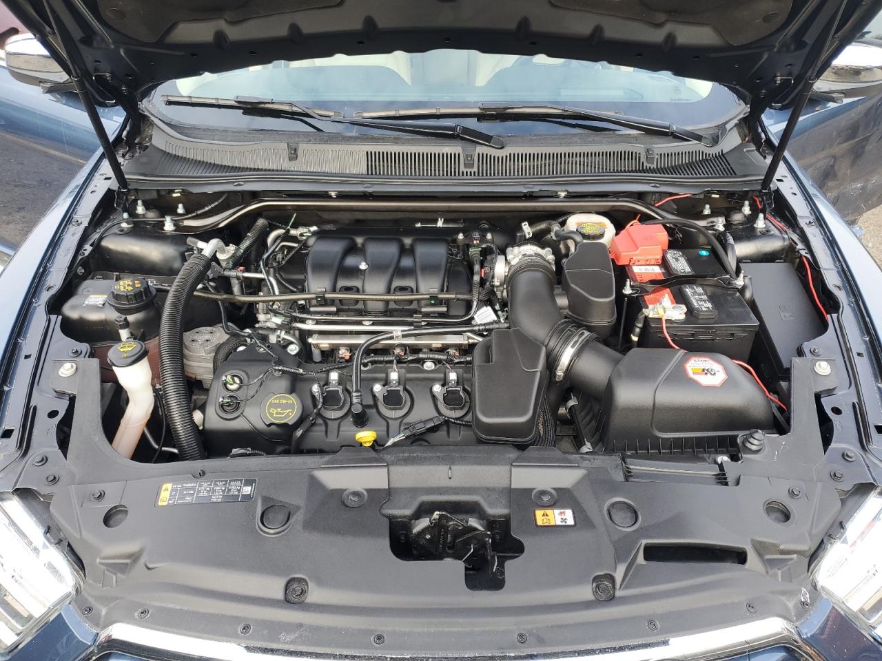 2018 Ford Taurus - Image 12