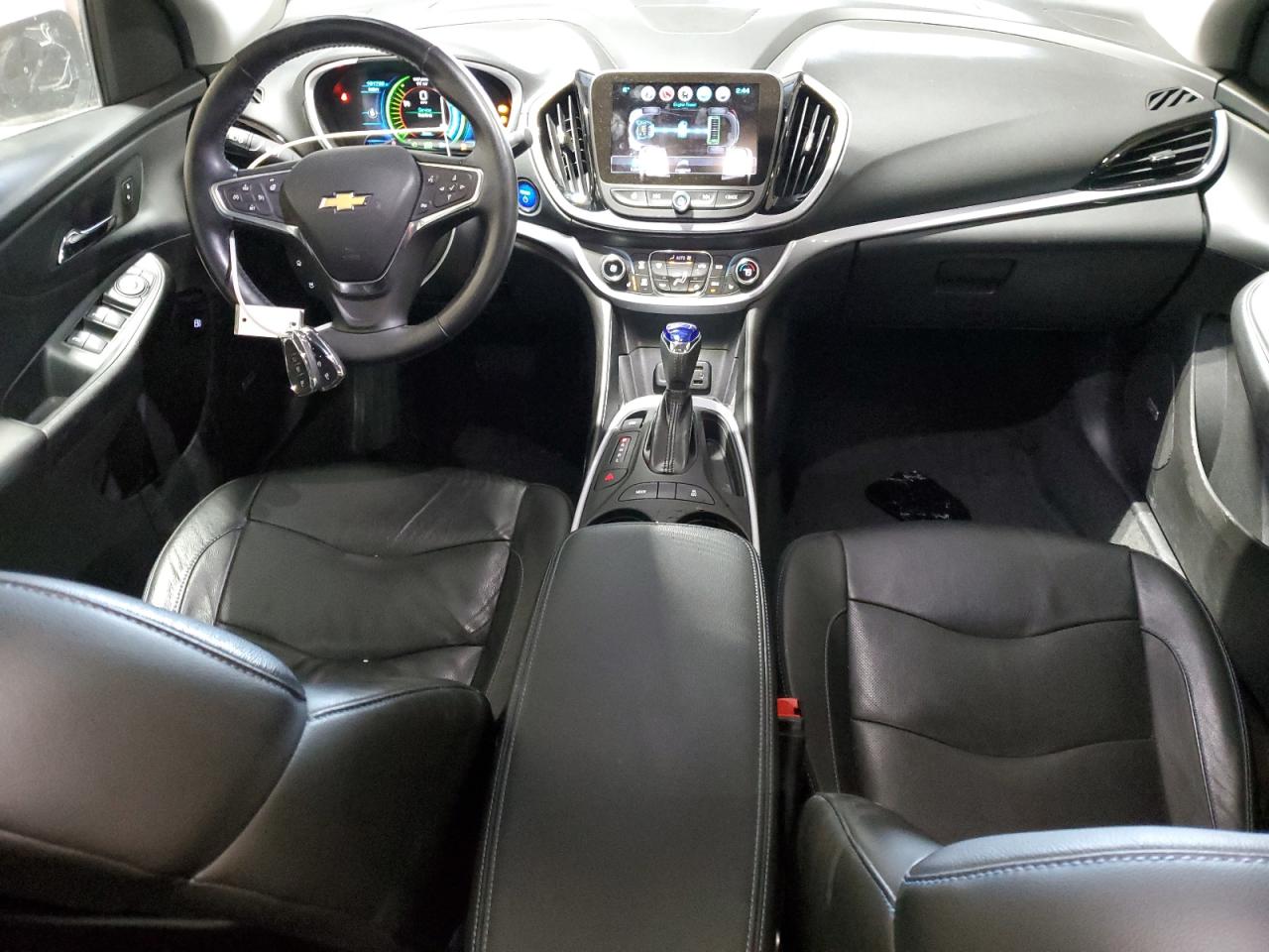 2017 Chevrolet Volt - Image 8