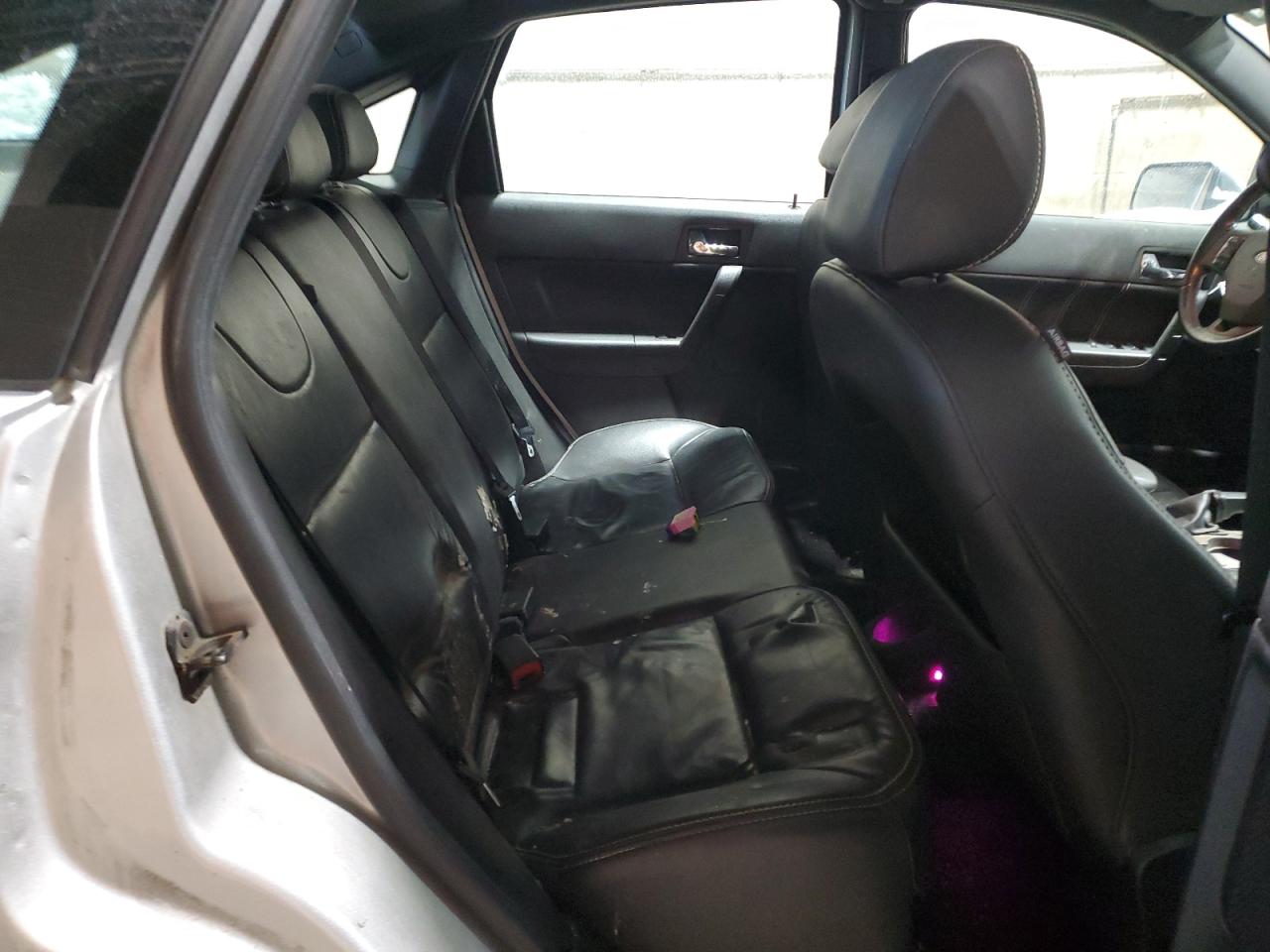 2009 Ford Focus - Image 10