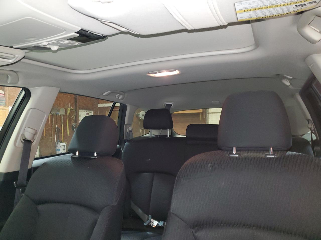 2011 Subaru Legacy - Image 10